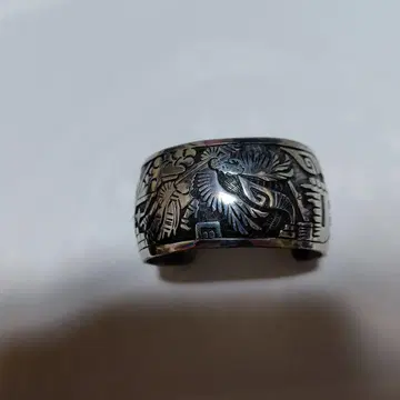 오버레이 뱅글. 이글 댄서. 포피족