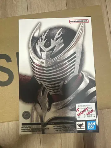 반다이 가면라이더 류우키 피규어