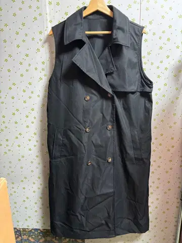 4L 사이즈 트렌치 베스트 블랙