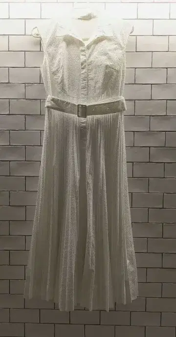 CELFORD 슬리브리스 원피스 30 화이트