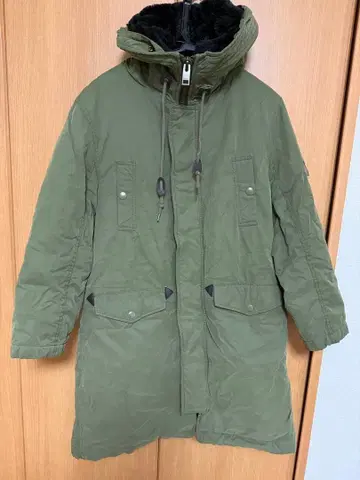 moussy 모즈 코트