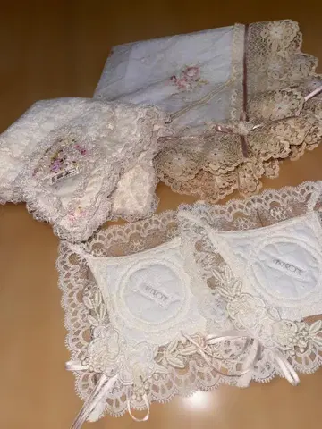 사에라, 아키아카네, 히스크로네 레이스 꽃무늬 손수건 2개, 코스터