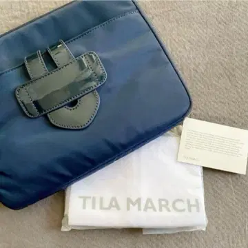 티라 마르치 클러치백 파우치