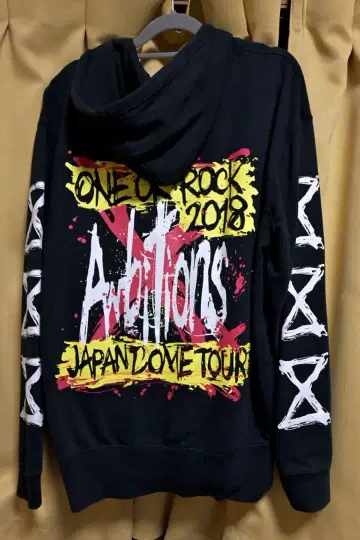 ONE OK ROCK 2018 Ambitions 후디