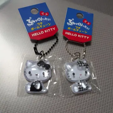 통통한 푸치 볼체인 키티 흑백 하운드투스 체크 블랙