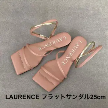 [미사용 새상품 로] 스트랩 플랫 샌들 (25cm)