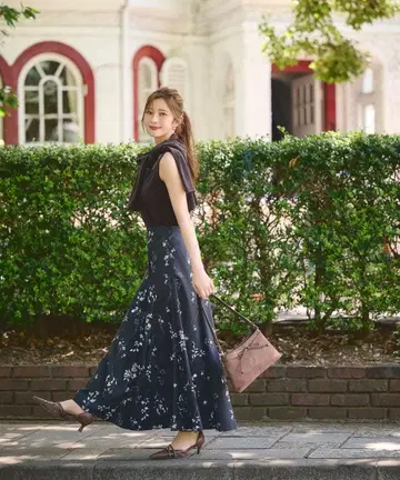 프로포션 바디 드레싱 Autumn Flower 스커트 M 사이즈