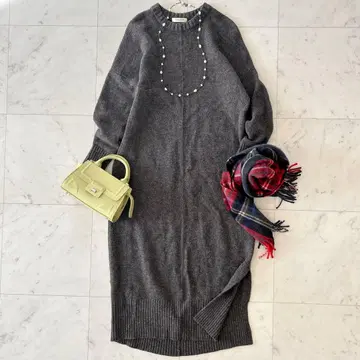 인기 맥피 투모로우랜드 라무 캐시미어 크루넥 원피스