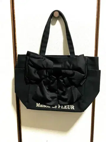 Maison de FLEUR 빅 리본 토트백 (블랙)