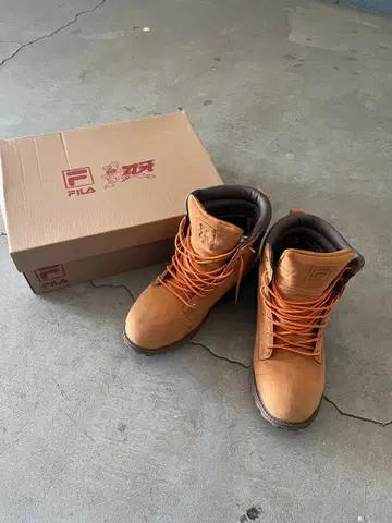 FILA x 박치 한정판 콜라보 부츠 (브라운)