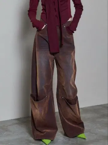 완판 커버 레그 플로키 데님 팬츠