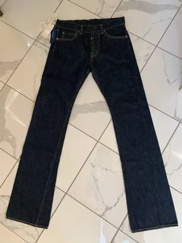 미사용 새상품 TABLOIDNEWS 청바지 뉴발란스