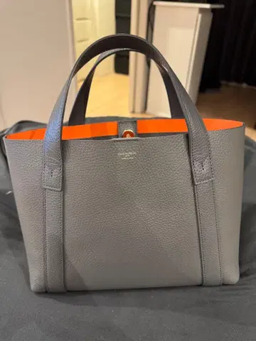 미사용품 PELLE MORBIDA TELA M