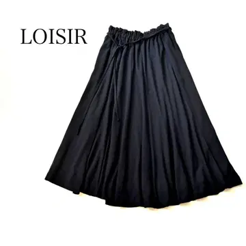 LOISIR 로와지르 울 소재 플레어 스커트 안감 부착