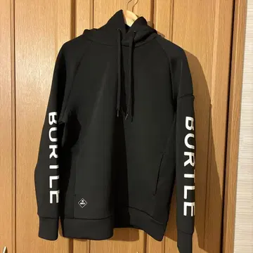 BURTLE 코난 한정판 에어 테크 M