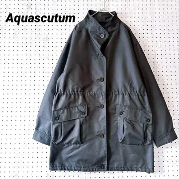 아쿠아 스큐텀 스탠드 카라 코트 미들 기장 드로 코드 (7F) 폴리 소재