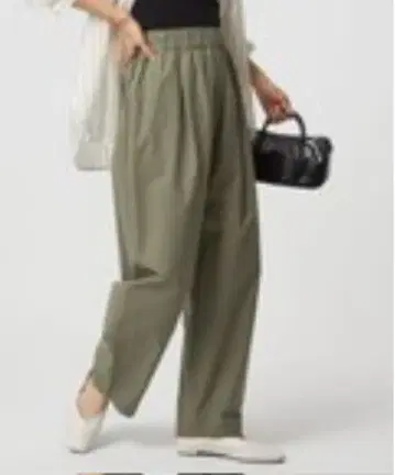 올리브 그린 와이드 팬츠 유나이티드 애로우즈