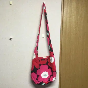 당일 발송 가능! 마리메꼬 꽃무늬 숄더백