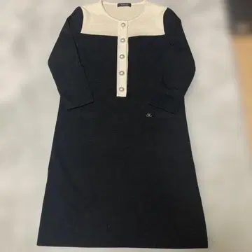 Rene 니트 원피스 펄 버튼 36 사이즈