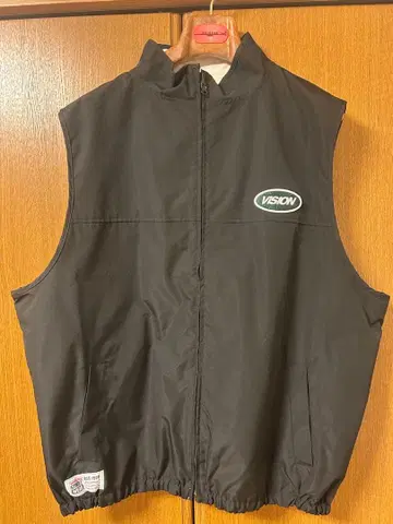 VISION 베스트 리버서블 화이트 블랙