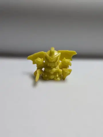 SD 건담 건지우개 스페리얼 드래곤 지우개 옐로우 컬러