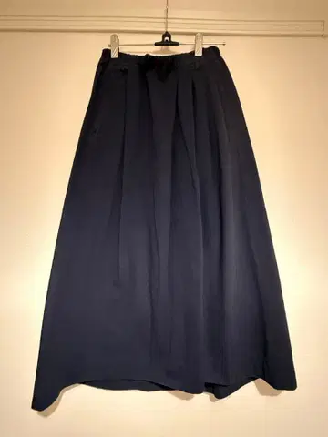 [ 가격 인하 중 ] 그래미치 롱 스커트