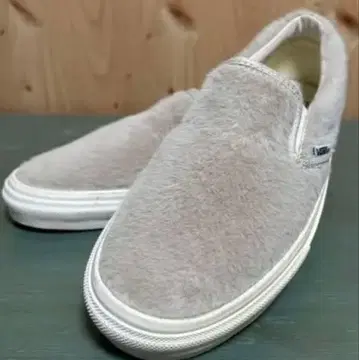 Vans 인조 모피 슬립온 23.5 미사용