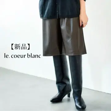 새상품 le.coeurbland 르쿨블랑 인조 가죽 하프 팬츠