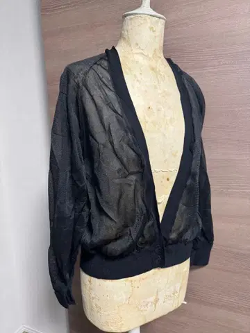 UNITED Tokyo 메쉬 블랙 가디건