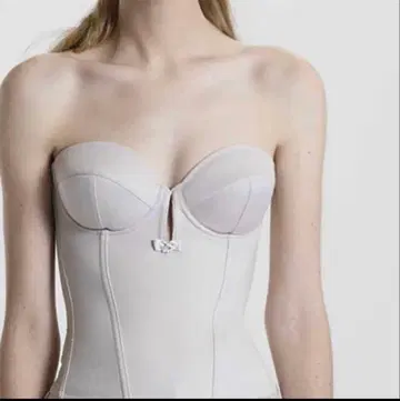 숏 뷔스티에 N B65, 플레어 팬츠 세트 한큐 브라이덜 살롱