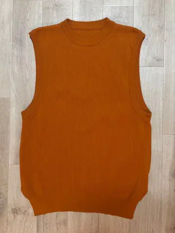 Plan C 오렌지 니트 슬리브리스 베스트
