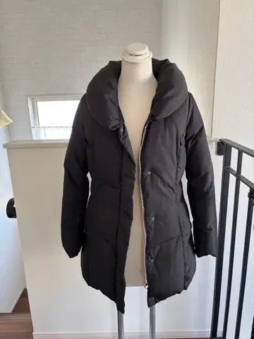 로페 롱 다운 자켓 블랙