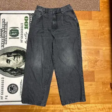 블랙 배기 데님