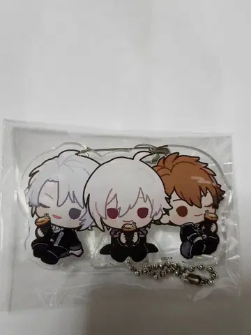 아이나나 모미토이 아크릴 배지 스탠드 TRIGGER