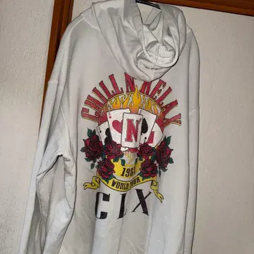 CHILL N RELAX CIX 후드티 화이트