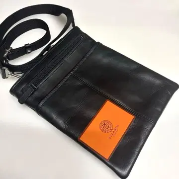 EVERWIN 에버윈 블랙 슬림 미니 숄더백 천연 가죽