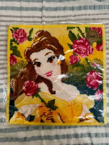 [ 새상품 ] 페이러 디즈니 벨 손수건