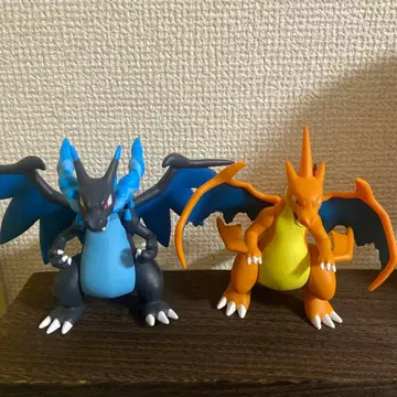 메가 리자몽 가챠가챠 조립 가동!