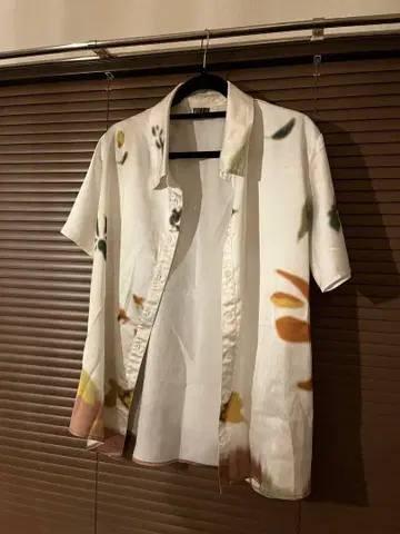 [ VIAVANDA ] LEAF SATIN SHIRTS