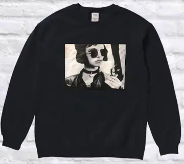 남녀 공용 영화 레온 마틸다 포토 프린트 맨투맨/블랙