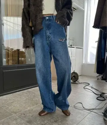 willfullyloose distressed effect denimPT