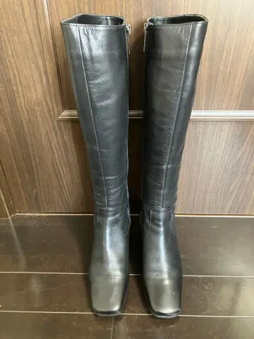 블랙 롱 부츠 중간 힐 슬림 핏