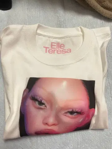 엘 테레사 elleteresaT 셔츠