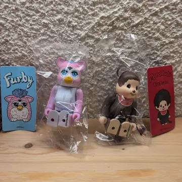 베어브릭 50 퍼비와 몬치치