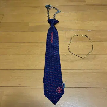 계속 한밤중이면 좋을 텐데 넥타이