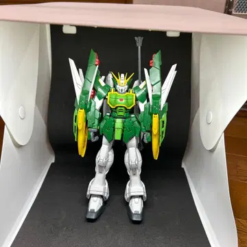 MG 1/100 알트롱 건담 EW 조립 완료