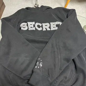 SECRET 후드티 S 사이즈 시계 디자인