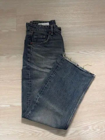 ZARA 하이라이즈 와이드 레그 진