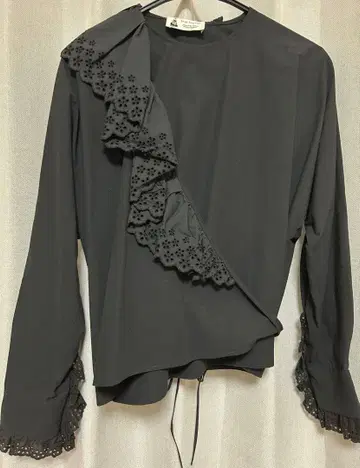 leur logette 룰 로젯 카슈쿨 블라우스 프릴 레이스