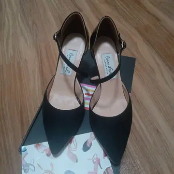 37 블랙 펌프스